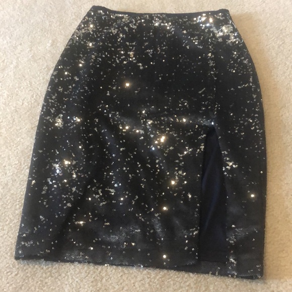 Navy blue sequin knee length skirt with front slit - Picture 3 of 4